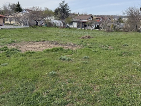 Парцел в Варна, Базар Левски - 1064 кв.м за 176 €/кв.м - Снимка #1