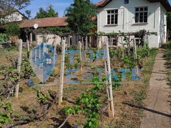 Къща в с. Крамолин, Област Габрово - 100 кв.м за 230 €/кв.м - Снимка #1