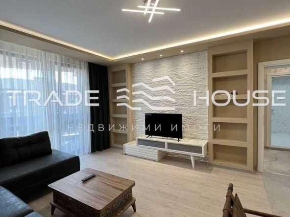 Дава се под наем Двустаен апартамент в Пловдив, Христо Смирненски - 76 кв.м за 425 € - Снимка #1