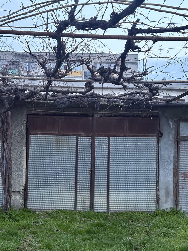 Дава се под наем Гараж / Паркомясто в Каспичан - 15 кв.м за 25.5 € - Снимка #1