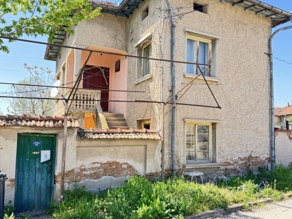 Къща в Долни Дъбник - 530 кв.м за 63 €/кв.м - Снимка #1