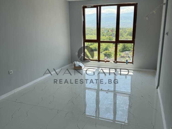 Двустаен апартамент в Пловдив, Кючук Париж - 75 кв.м за 1734 €/кв.м - Снимка #1