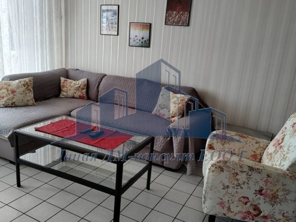 Тристаен апартамент в Шумен, Тракия - 78 кв.м за 1563 €/кв.м - Снимка #1