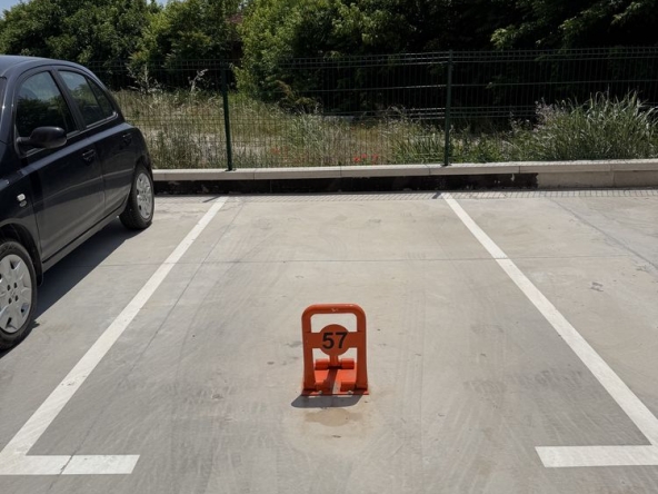 Дава се под наем Гараж / Паркомясто в Пловдив, Тракия - 15 кв.м за 15350 € - Снимка #1