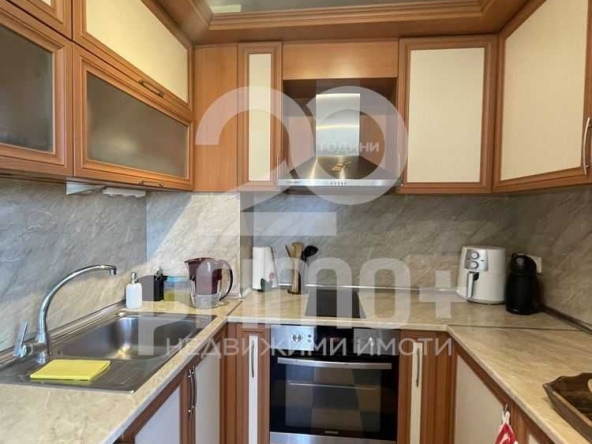 Дава се под наем Тристаен апартамент в Велико Търново, Бузлуджа - 80 кв.м за 382.5 € - Снимка #1