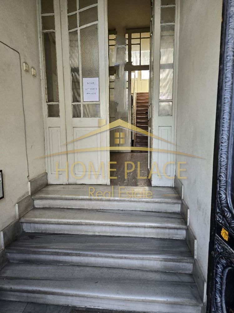 Етаж от къща в Варна, Център - 150 кв.м за 3667 €/кв.м - Снимка #1