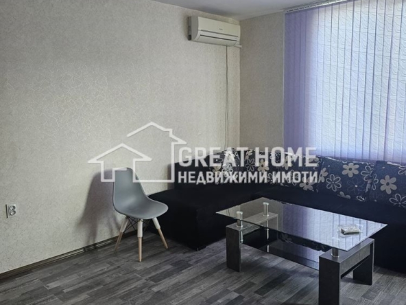 Двустаен апартамент в Търговище, Промишлена зона - 50 кв.м за 4 €/кв.м - Снимка #1