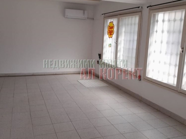 Дава се под наем Офис в Варна, Аспарухово - 40 кв.м за 255 € - Снимка #1