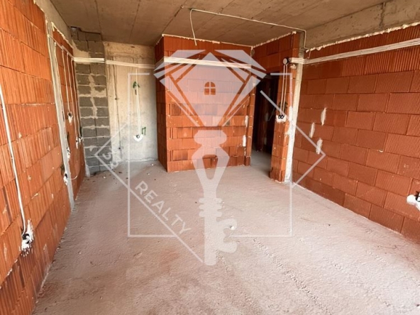 Двустаен апартамент в Пловдив, Южен - 65 кв.м за 1231 €/кв.м - Снимка #1