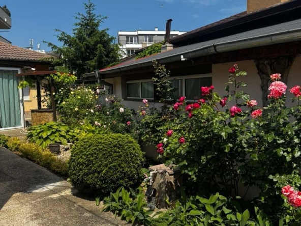 Къща в Варна, Аспарухово - 89 кв.м за 3933 €/кв.м - Снимка #1