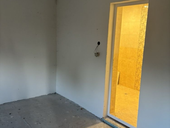 Склад в Хасково, Болярово - 847 кв.м за 193 €/кв.м - Снимка #1