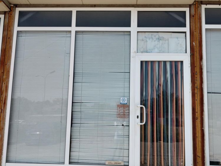 Магазин в Сливен, Българка - 20 кв.м за 102 €/кв.м - Снимка #1
