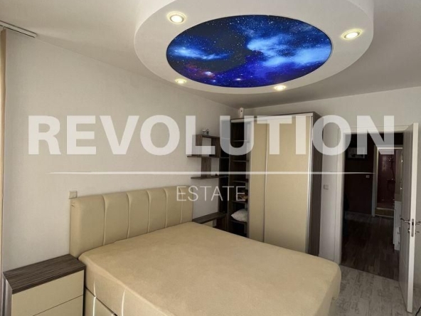 Дава се под наем Тристаен апартамент в Варна, Възраждане 2 - 87 кв.м за 550 € - Снимка #1