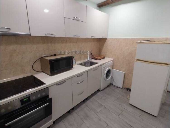 Дава се под наем Двустаен апартамент в Шумен, Куршум чешма - 55 кв.м за 255 € - Снимка #1