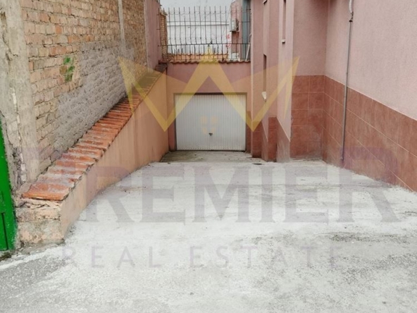 Гараж / Паркомясто в Варна, Христо Ботев - 250 кв.м за 160 €/кв.м - Снимка #1