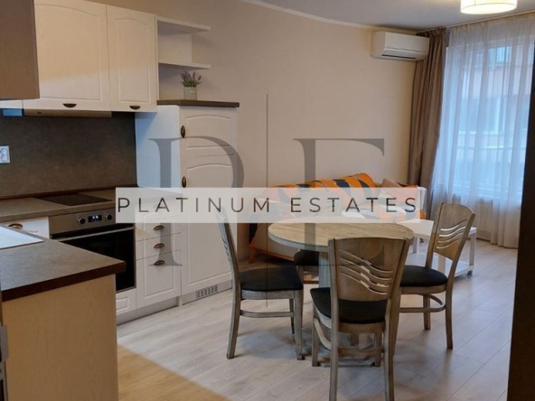 Дава се под наем Двустаен апартамент в София, Витоша - 60 кв.м за 600 € - Снимка #1
