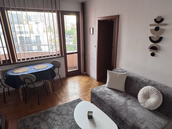 Дава се под наем Двустаен апартамент в София, Люлин 8 - 47 кв.м за 349 € - Снимка #1