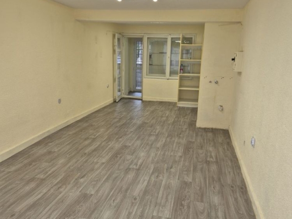 Дава се под наем Офис в Варна, Чаталджа - 38 кв.м за 306 € - Снимка #1