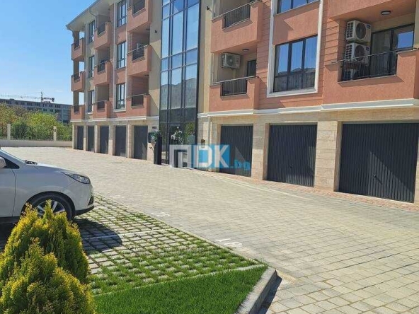 Двустаен апартамент в Пловдив, Остромила - 93 кв.м за 1173 €/кв.м - Снимка #1