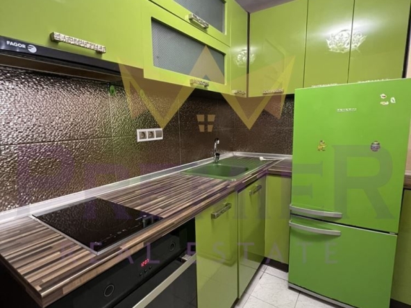 Дава се под наем Двустаен апартамент в Варна, Колхозен пазар - 60 кв.м за 433.5 € - Снимка #1