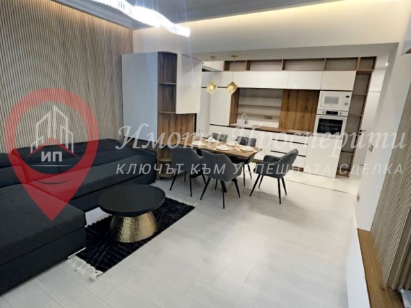 Дава се под наем Тристаен апартамент в София, Център - 85 кв.м за 1700 € - Снимка #1