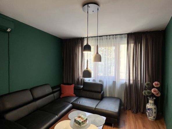 Дава се под наем Двустаен апартамент в Варна, Бриз - 85 кв.м за 612 € - Снимка #1