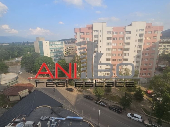 Двустаен апартамент в Перник, Център - 90 кв.м за 1500 €/кв.м - Снимка #1