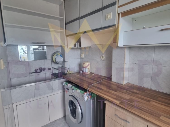 Дава се под наем Двустаен апартамент в Варна, Погреби - 50 кв.м за 357 € - Снимка #1