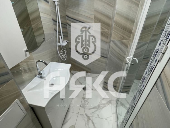 Тристаен апартамент в София, Свобода - 60 кв.м за 2667 €/кв.м - Снимка #1