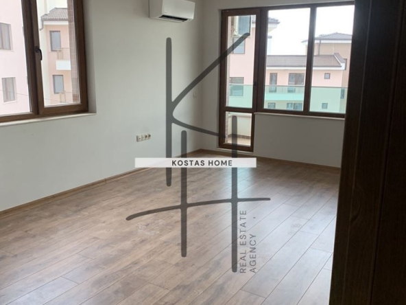 Двустаен апартамент в Варна, Виница - 75 кв.м за 1979 €/кв.м - Снимка #1