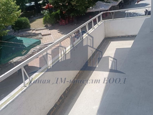 Дава се под наем Тристаен апартамент в Шумен, Център - 90 кв.м за 408 € - Снимка #1