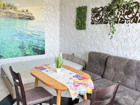 Двустаен апартамент в Сливен, Даме Груев - 45 кв.м за 1223 €/кв.м - Снимка #1