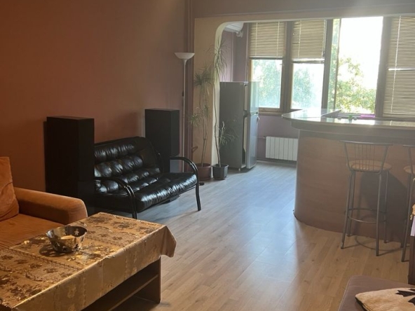 Дава се под наем Тристаен апартамент в София, Люлин 4 - 84 кв.м за 500 € - Снимка #1