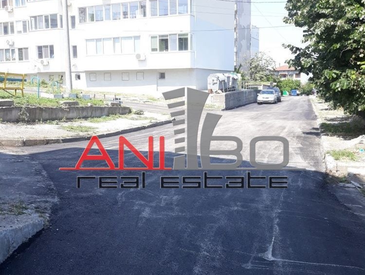 Четиристаен апартамент в Варна, Колхозен пазар - 90 кв.м за 2056 €/кв.м - Снимка #1