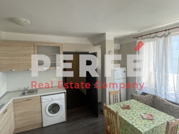 Двустаен апартамент в Бургас, Славейков - 67 кв.м за 2389 €/кв.м - Снимка #1