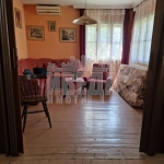 Етаж от къща в Варна, Окръжна болница - 216 кв.м за 1528 €/кв.м - Снимка #1