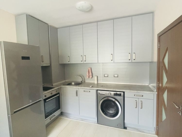 Дава се под наем Тристаен апартамент в София, Бояна - 75 кв.м за 714 € - Снимка #1