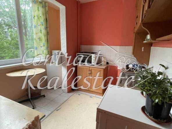 Дава се под наем Тристаен апартамент в Варна, Левски - 65 кв.м за 357 € - Снимка #1