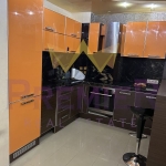 Дава се под наем Тристаен апартамент в Варна, Автогара - 115 кв.м за 867 € - Снимка #1