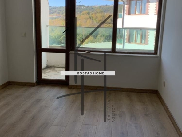 Двустаен апартамент в Варна, Виница - 67 кв.м за 1730 €/кв.м - Снимка #1