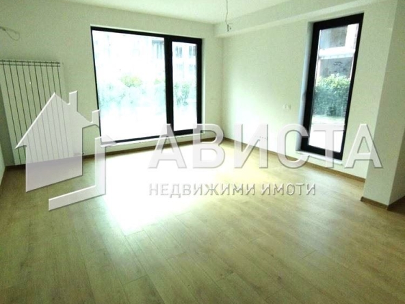 Дава се под наем Офис в София, Витоша - 86 кв.м за 612 € - Снимка #1