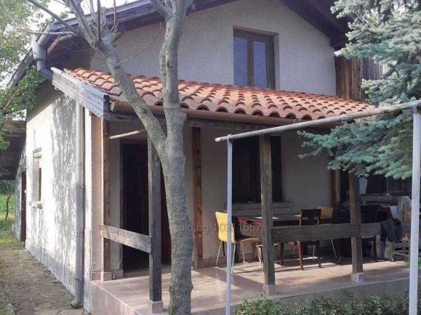 Дава се под наем Къща в с. Полски извор, Област Бургас - 64 кв.м за 255 € - Снимка #1