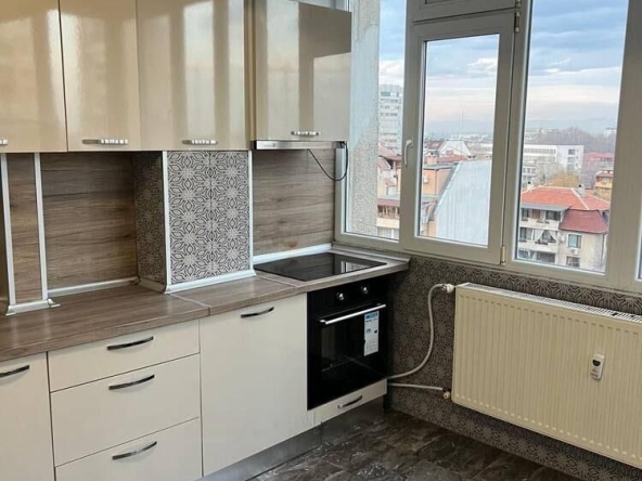 Дава се под наем Тристаен апартамент в Пловдив, Гагарин - 94 кв.м за 450 € - Снимка #1