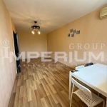 Тристаен апартамент в Варна, Левски - 79 кв.м за 2450 €/кв.м - Снимка #1