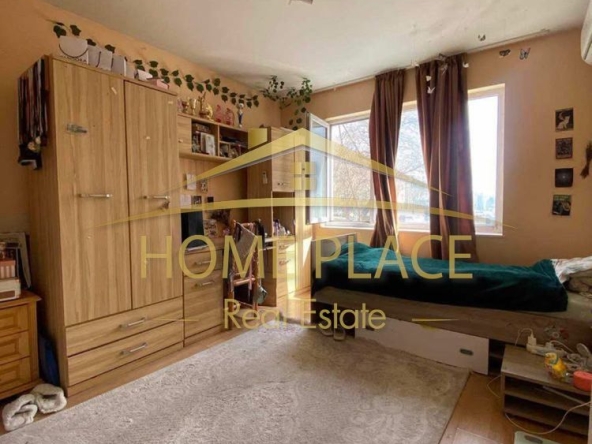 Тристаен апартамент в Варна, Център - 100 кв.м за 1761 €/кв.м - Снимка #1