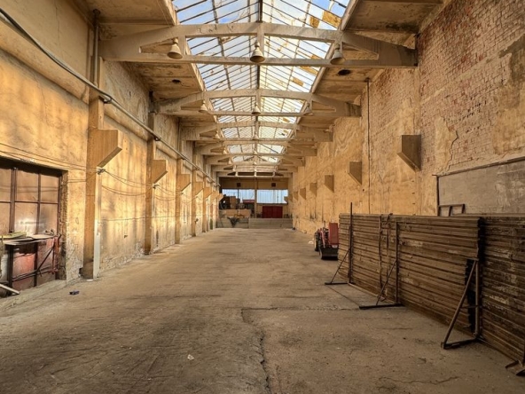 Дава се под наем Склад в Добрич, Център - 770 кв.м за 1020 € - Снимка #1