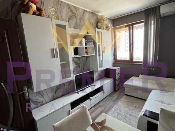 Дава се под наем Двустаен апартамент в Варна, Трошево - 50 кв.м за 357 € - Снимка #1