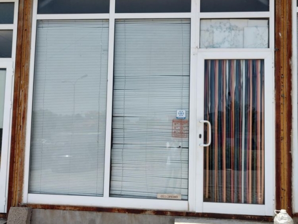 Магазин в Сливен, Дружба - 20 кв.м за 90 €/кв.м - Снимка #1