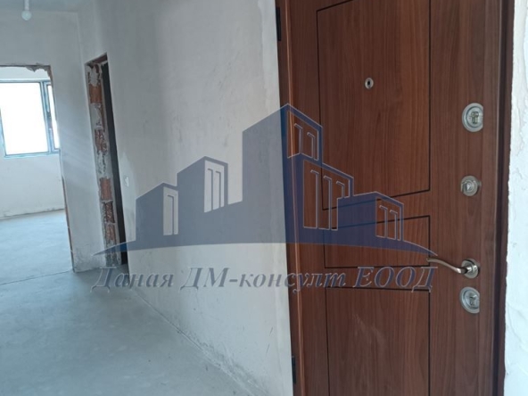 Тристаен апартамент в Шумен, Болницата - 105 кв.м за 1251 €/кв.м - Снимка #1