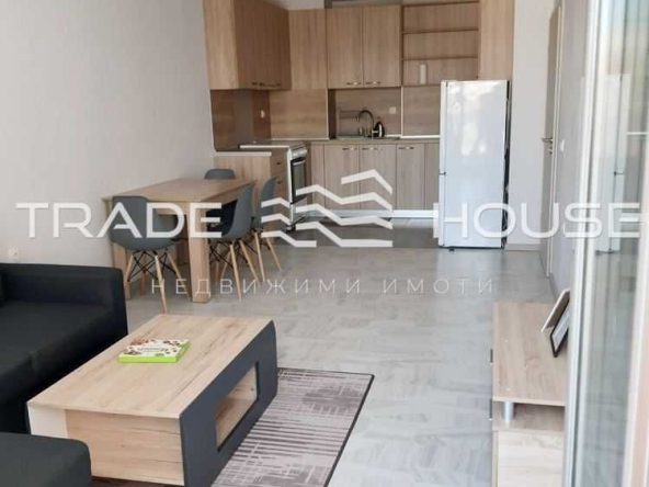 Дава се под наем Тристаен апартамент в Пловдив, Младежки Хълм - 75 кв.м за 459 € - Снимка #1